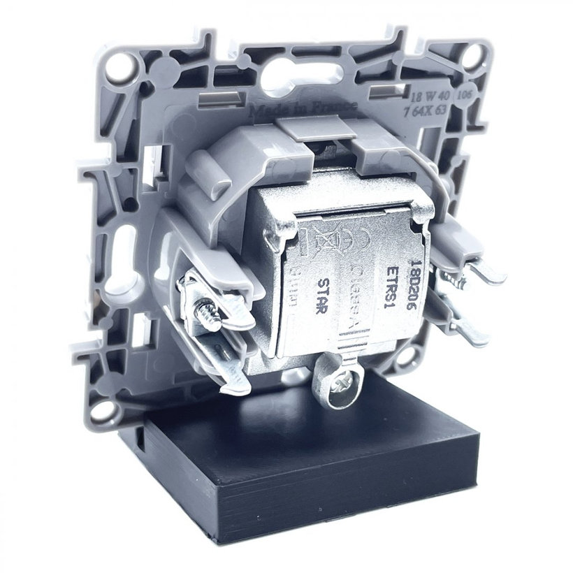 Niloé zásuvka TV+R+SAT bílá koncová