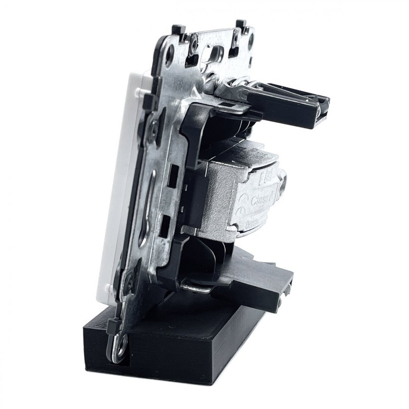 Valena LIFE zásuvka TV bílá koncová