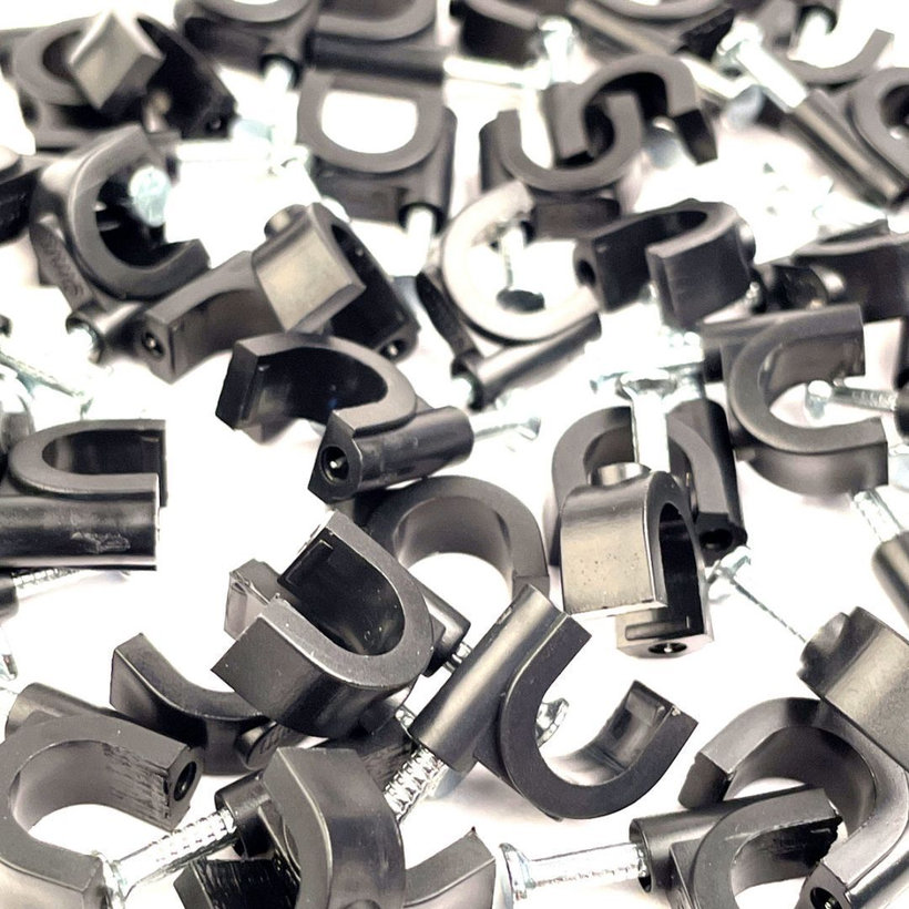 Kabelážní příchytka oválná černá 9mm