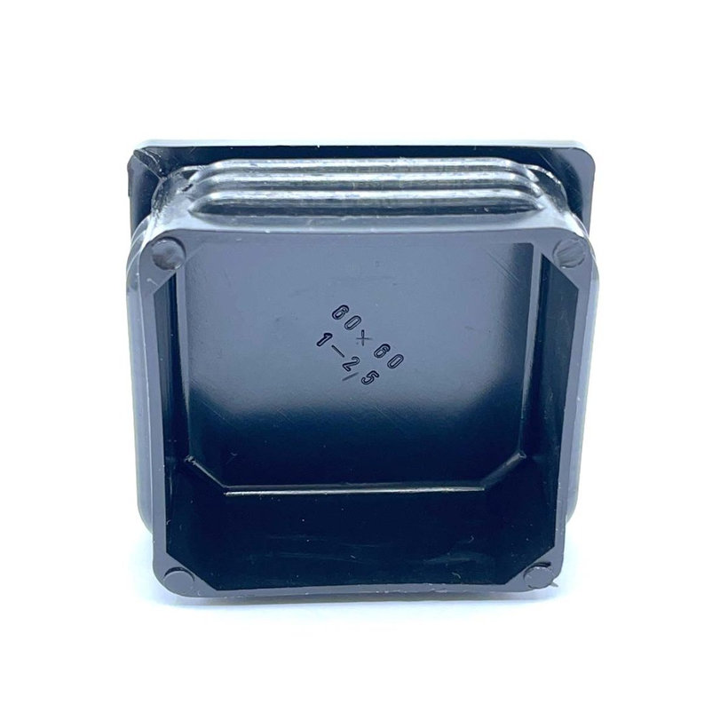 Záslepka čtvercová černá 15x15x1-2mm