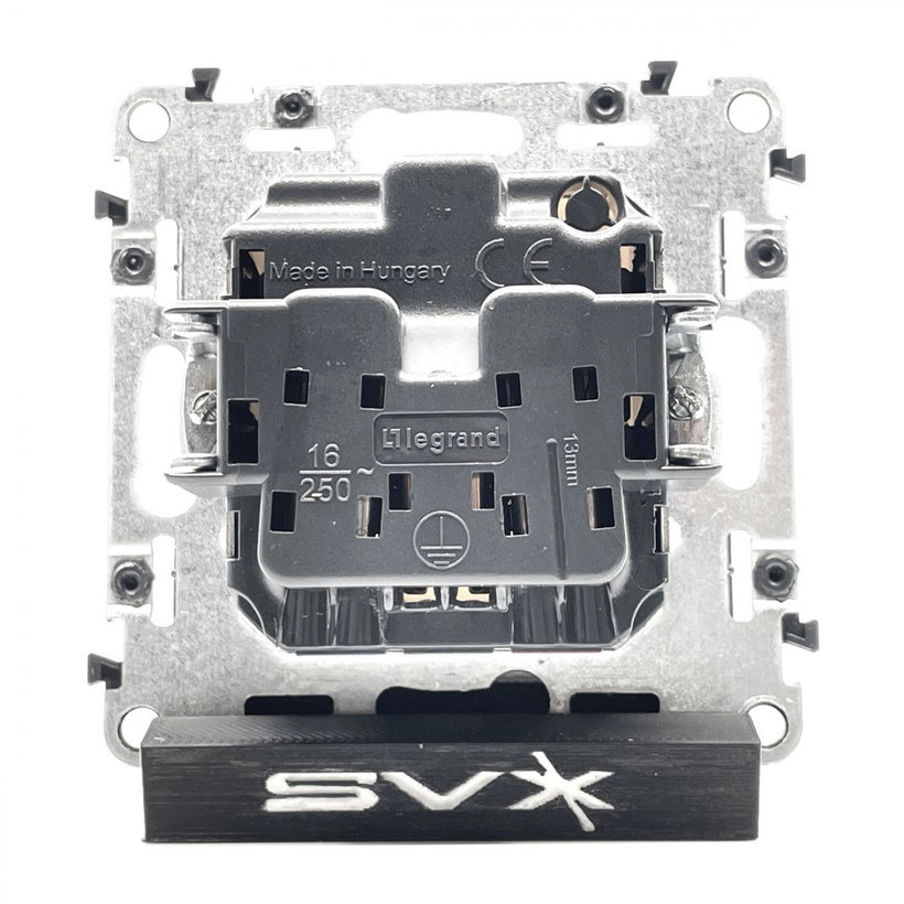 Valena LIFE 1-zásuvka bílá