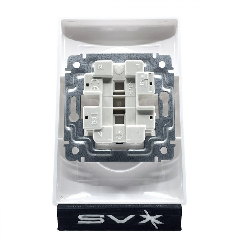 Valena dvojzásuvka bílá