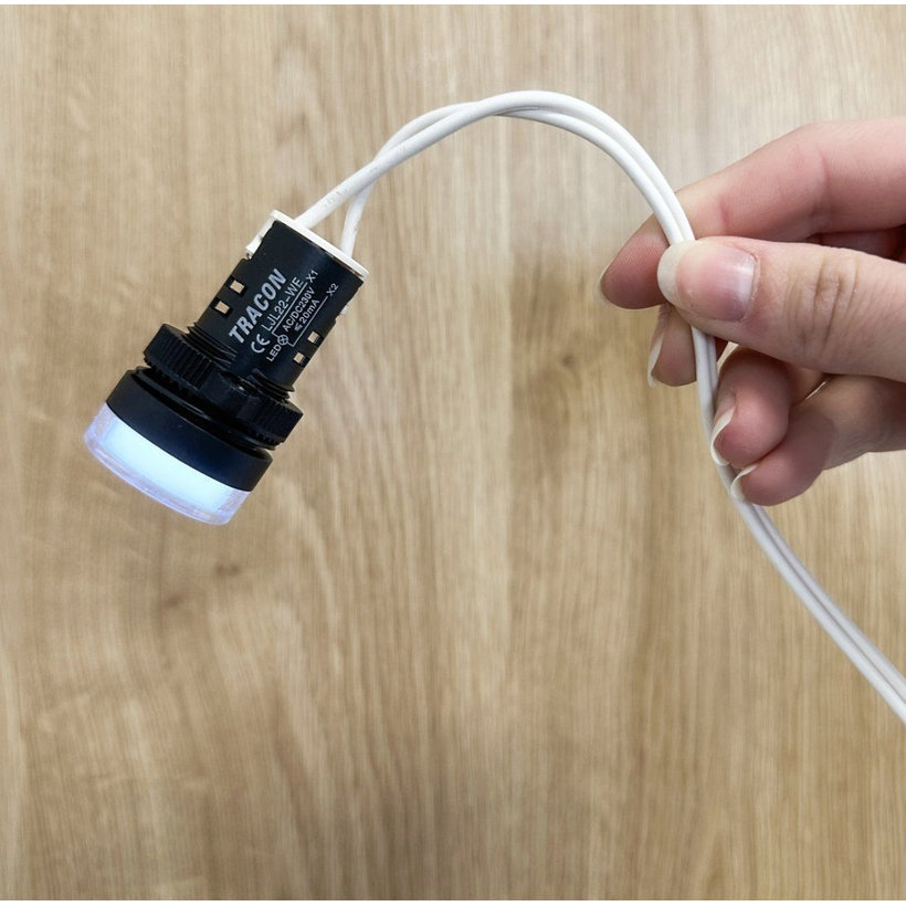 Kontrolka LED žlutá