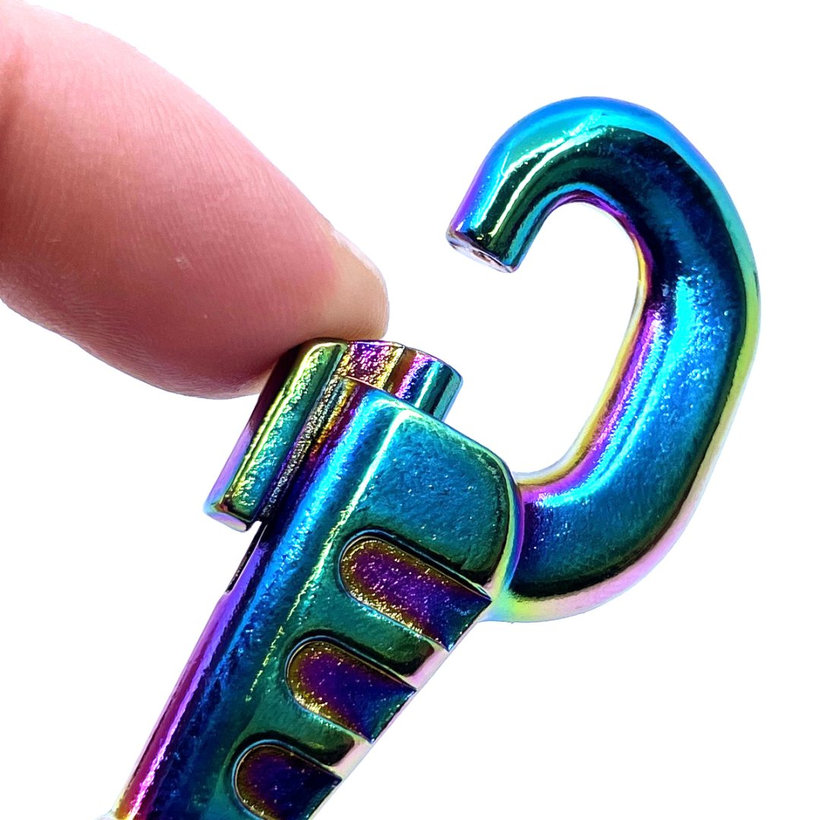 Karabina otočná s prolisem dúhová 80x25mm