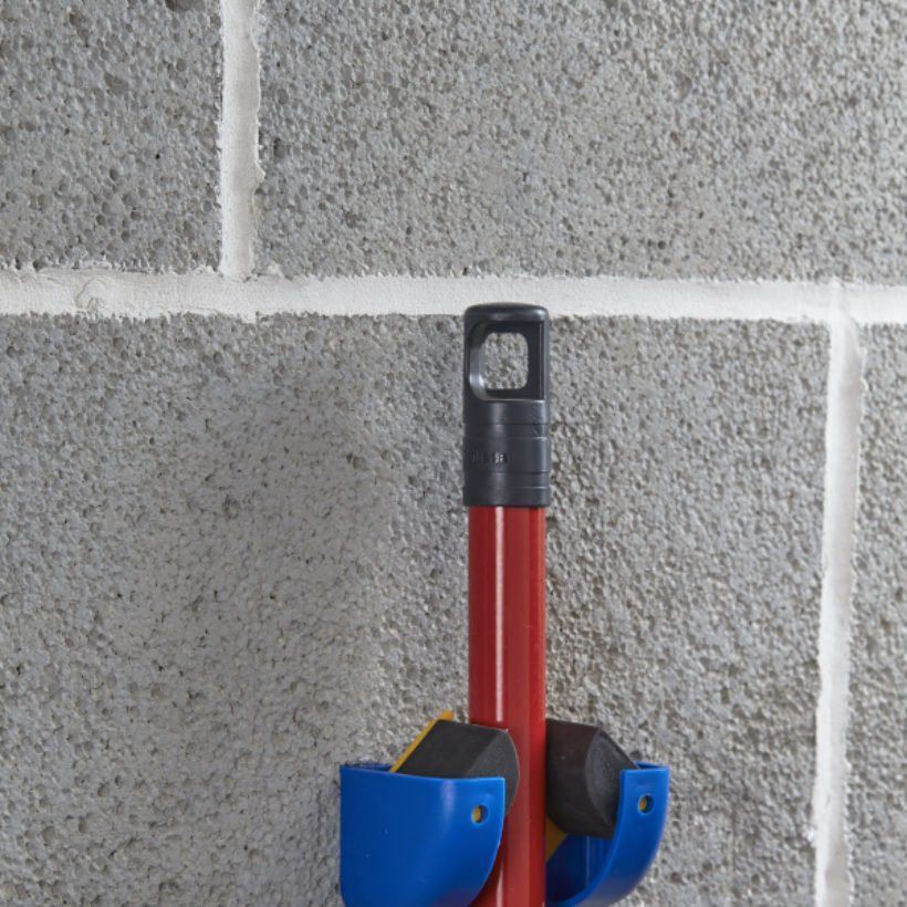 Držák na koště trojitý 50cm