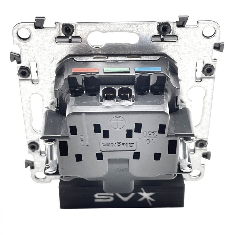 Valena LIFE 1-zásuvka bílá