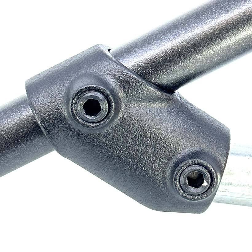 Spojovací článek ve tvaru J 27 mm - černý