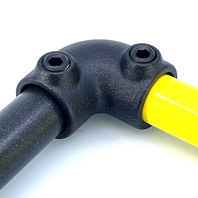 Spojovací článek ve tvaru L 27 mm - černý