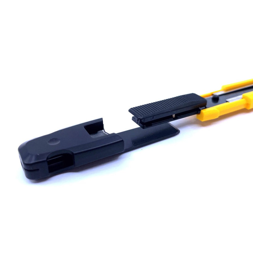 Nůž univerzální olamovací 9mm