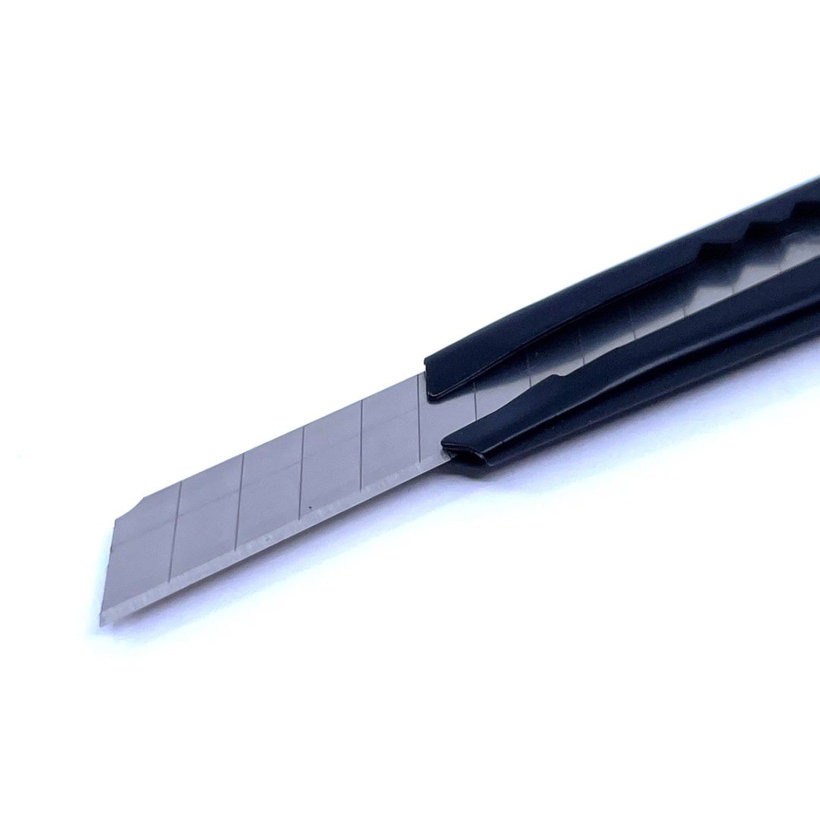 Nůž univerzální olamovací 9mm