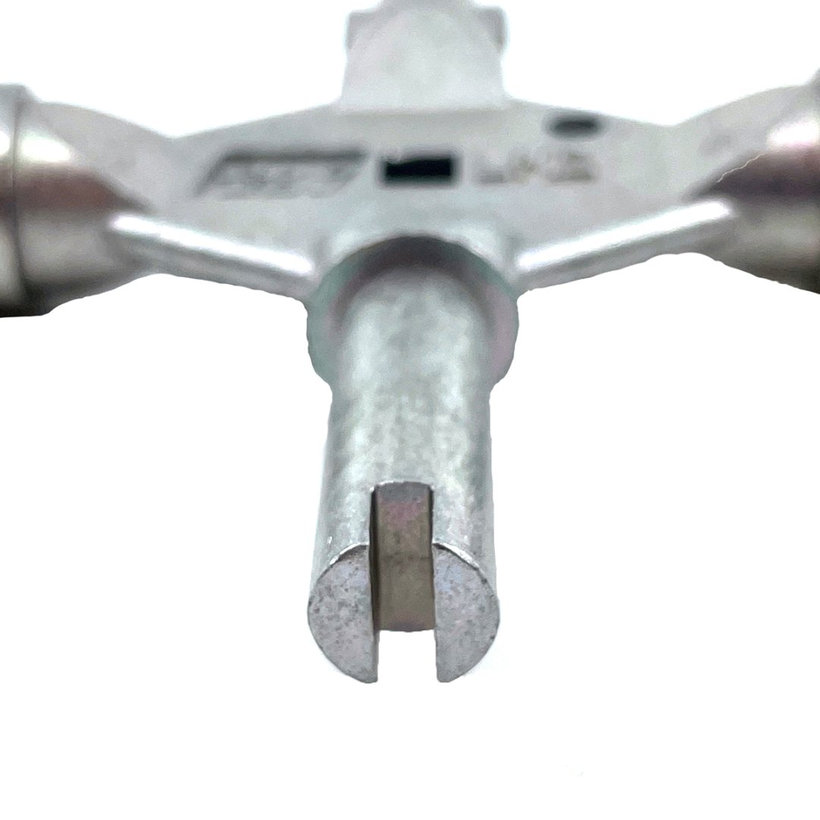 Víceúčelový klíč (LK2)