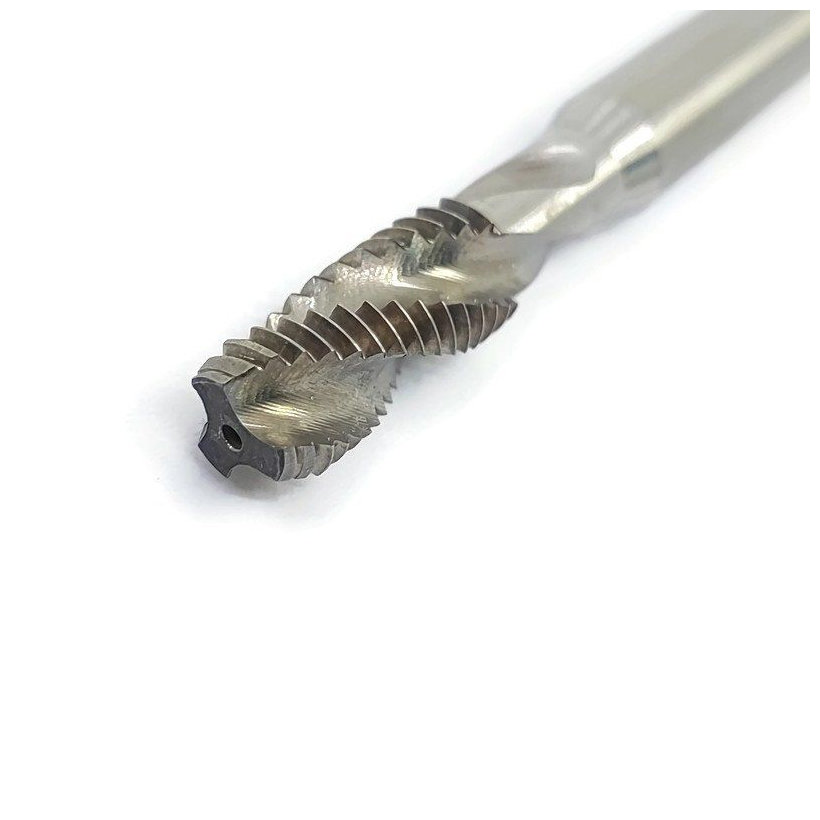 Závitník pro slepé závity M10