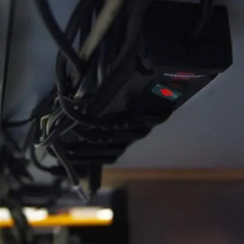 Prodlužovačka montovatelná BREMOUNTA 4 zásuvky s vypínačem bílá bez kabelu