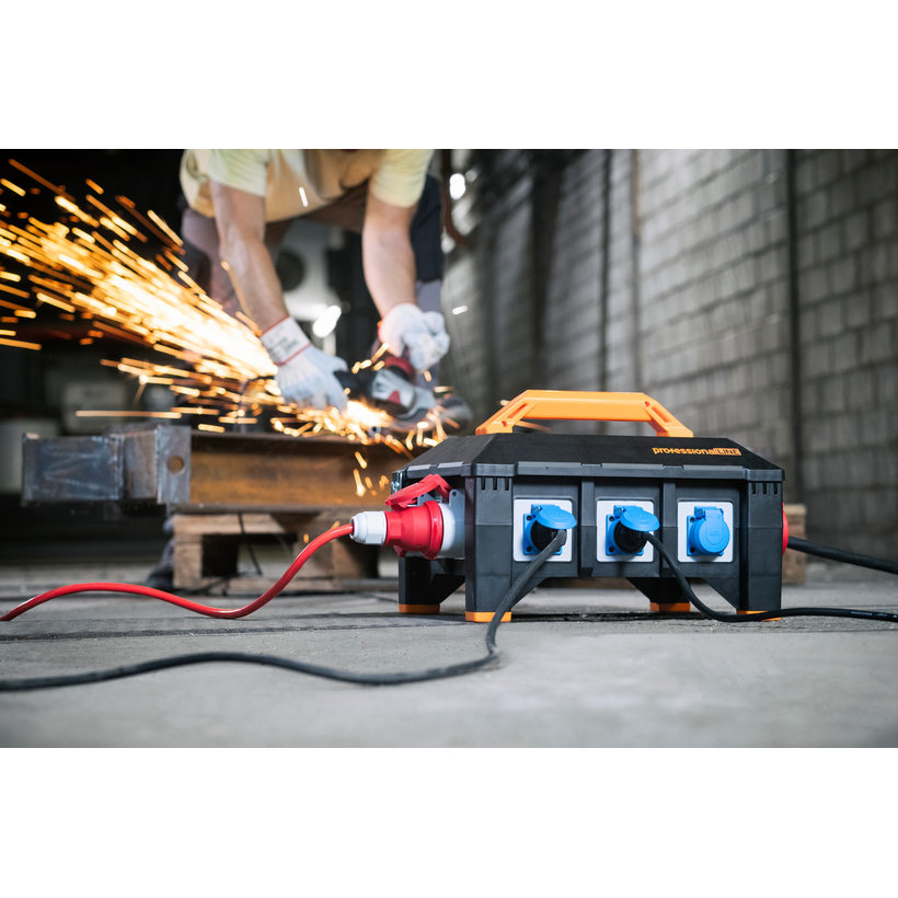 Kompaktní elektrický rozvaděč 1m