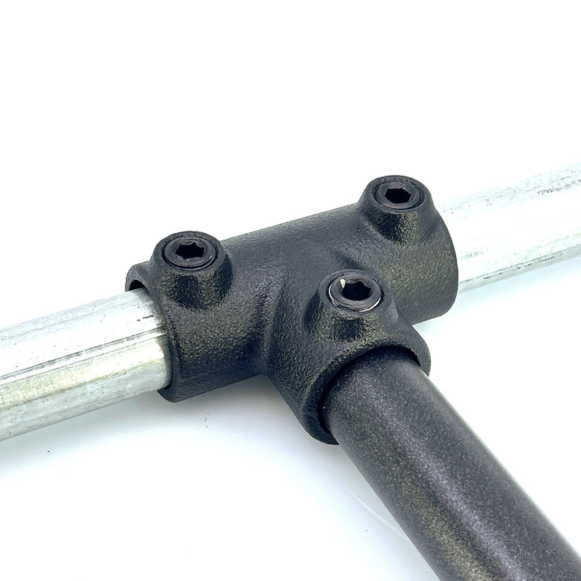 Spojovací článek ve tvaru T 27 mm - černý