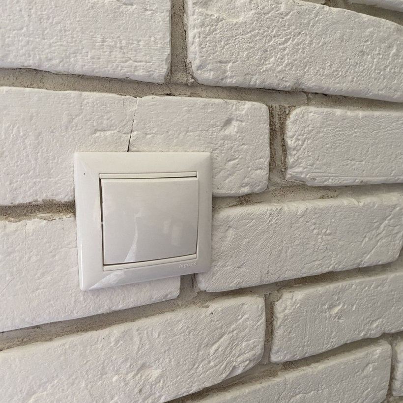 Valena vypínač č.7 bílý