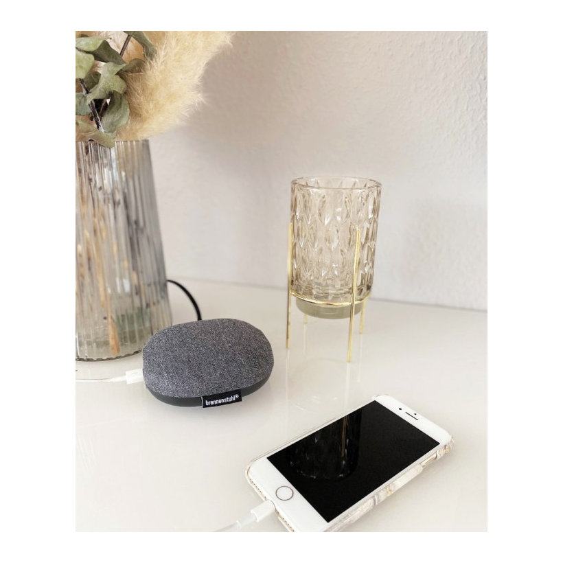 Stolová zásuvka 3-násobná, plochá