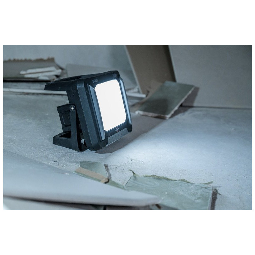 Reflektor LED bateriový