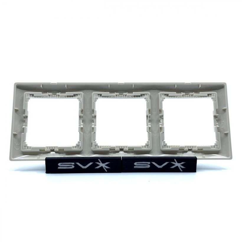 Valena 3 rámeček béžový