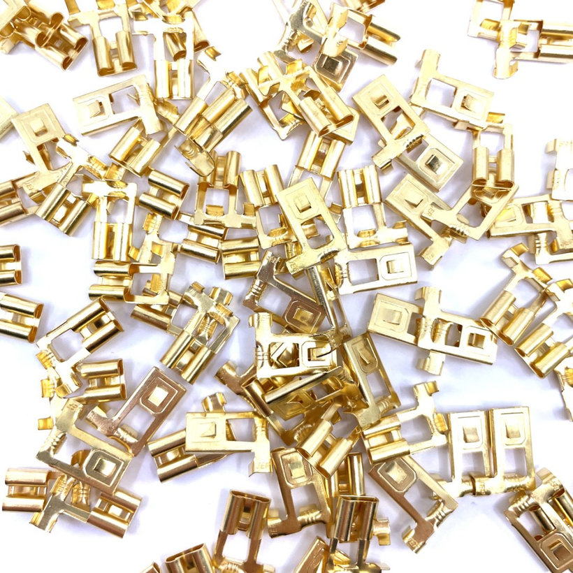 Neizolované lisovací dutinky ploché - boční připojení 2,5mm²