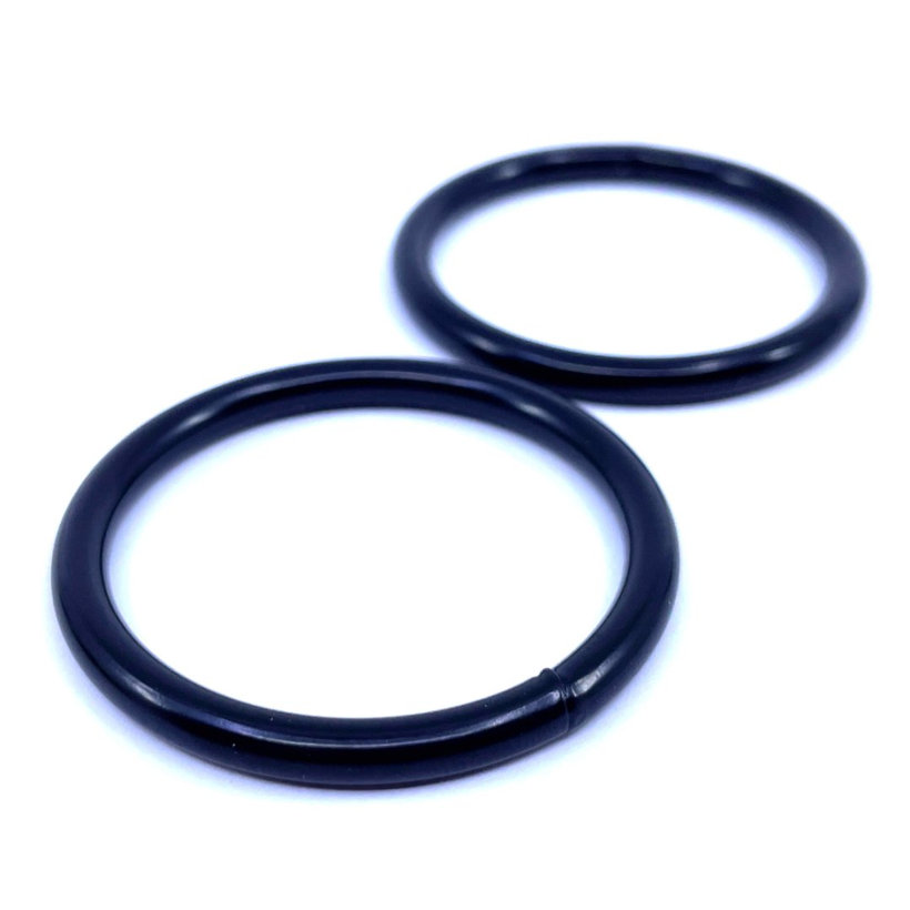 Kroužek svařovaný černý 3x15mm