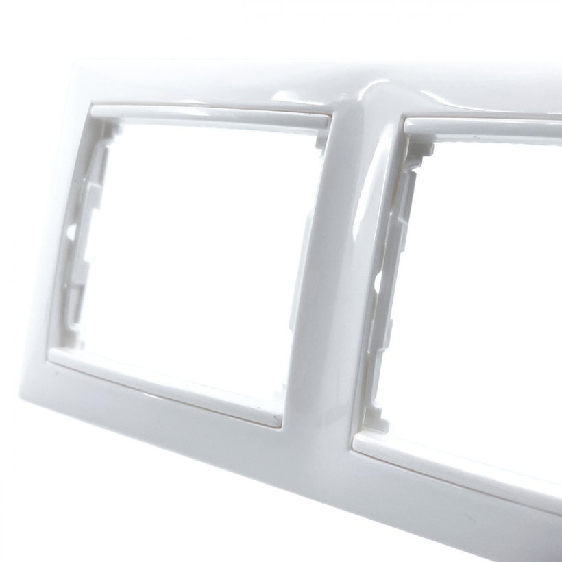 Valena 3 rámeček bílý