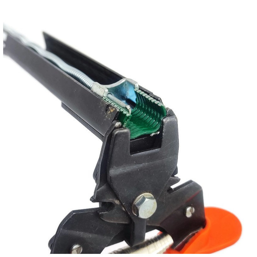 Kleště omega se zásobníkem