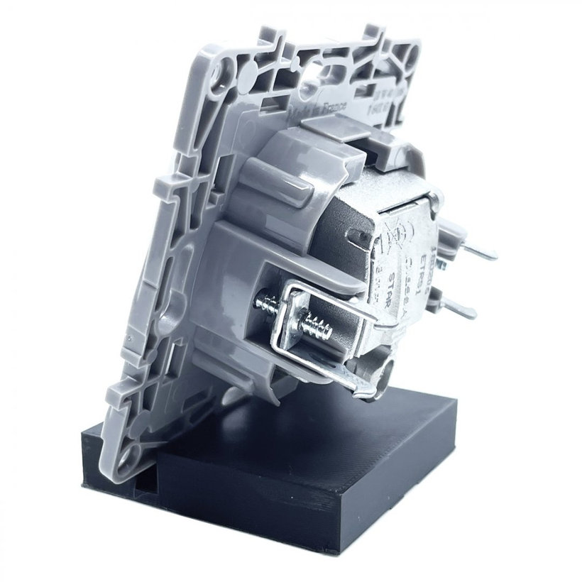 Niloé zásuvka TV+R+SAT bílá koncová