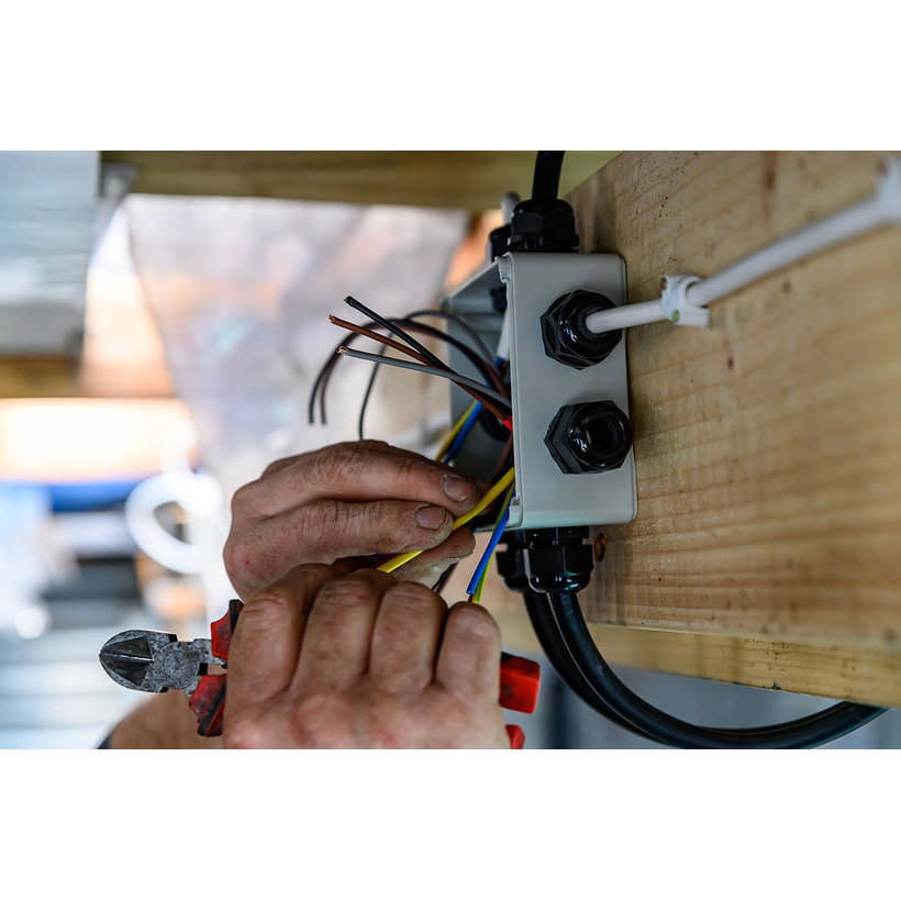 Montážní krabice IP67 s průhledným víkem 190x145x80mm