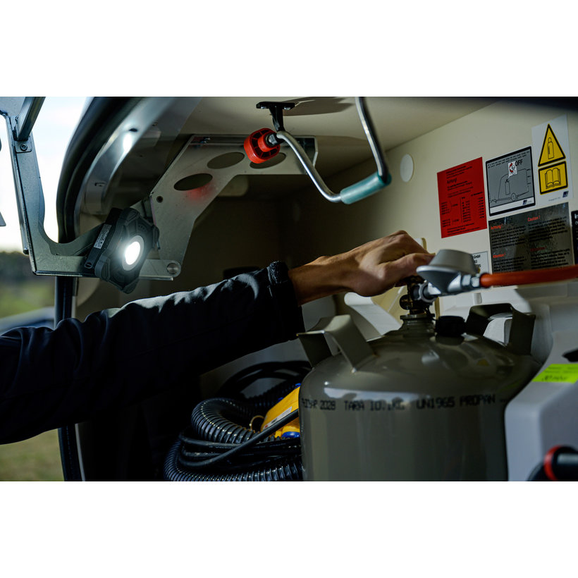 Akumulátorový LED AKU reflektor