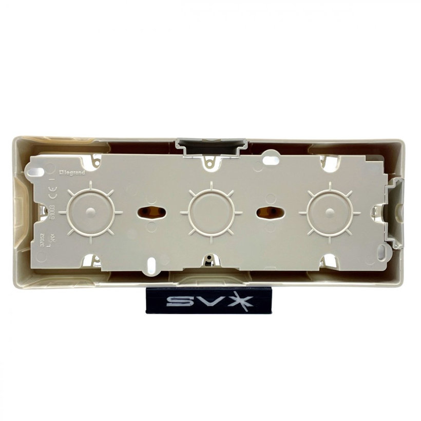 Valena 3 krabice na omítku béžová