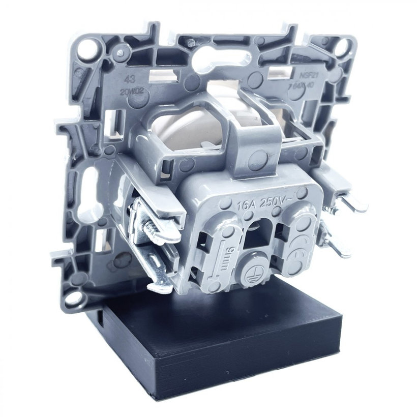 Niloé zásuvka bílá