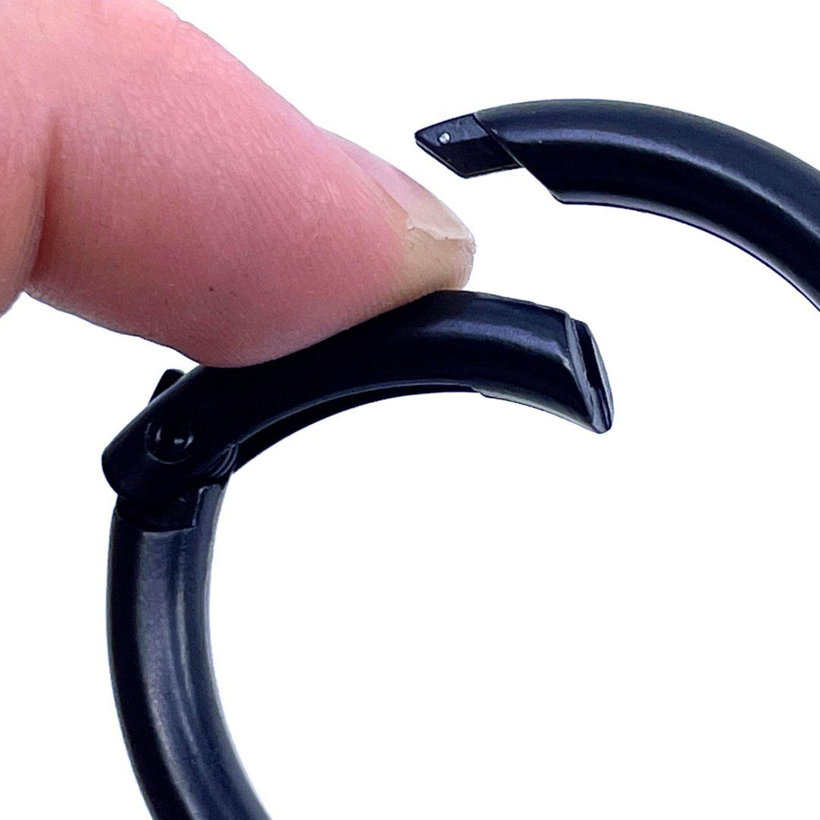 Kroužek otevírací černý 6x38mm