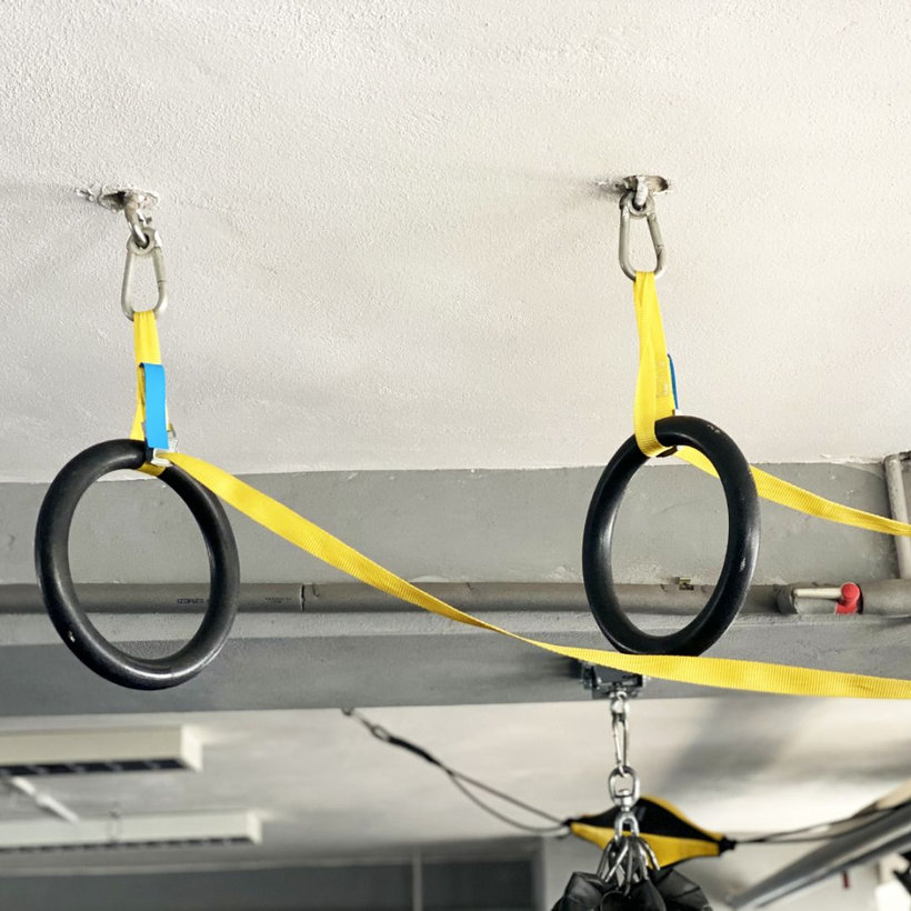 Jednodílný rychloupínací pás se sponou a volným koncem žlutý 4M