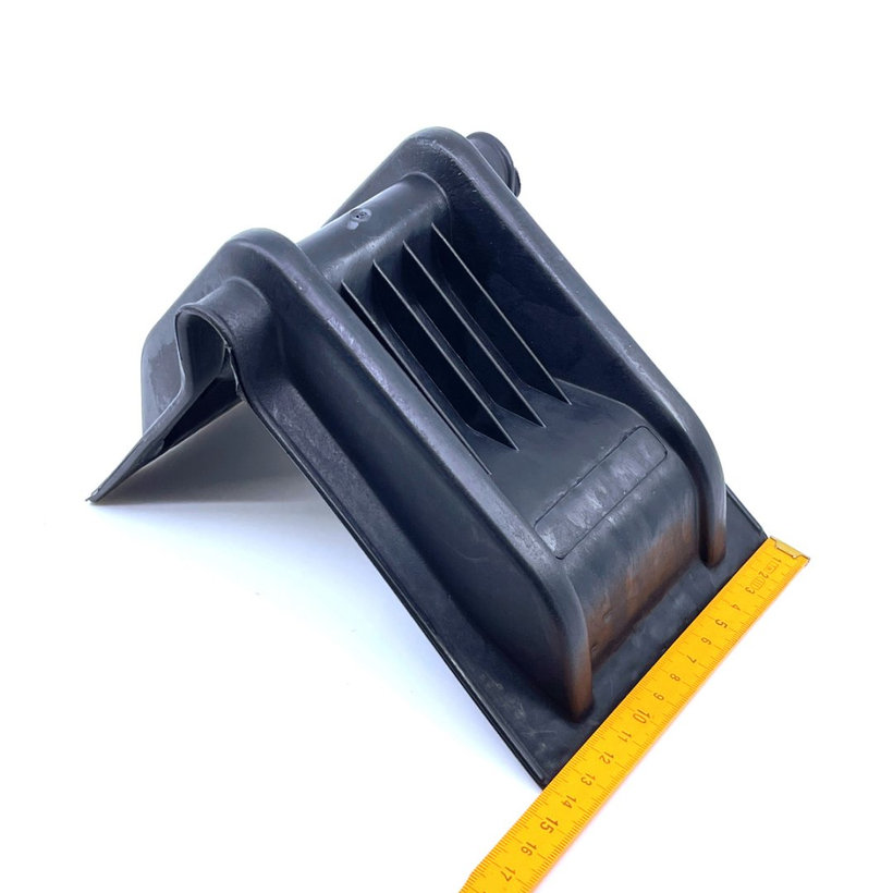 Ochranný plastový roh 215x140x135mm