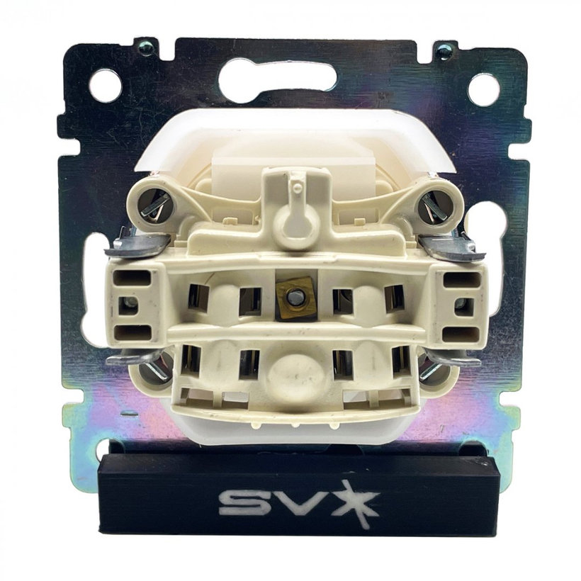 Valena zásuvka s krytím IP44 béžová