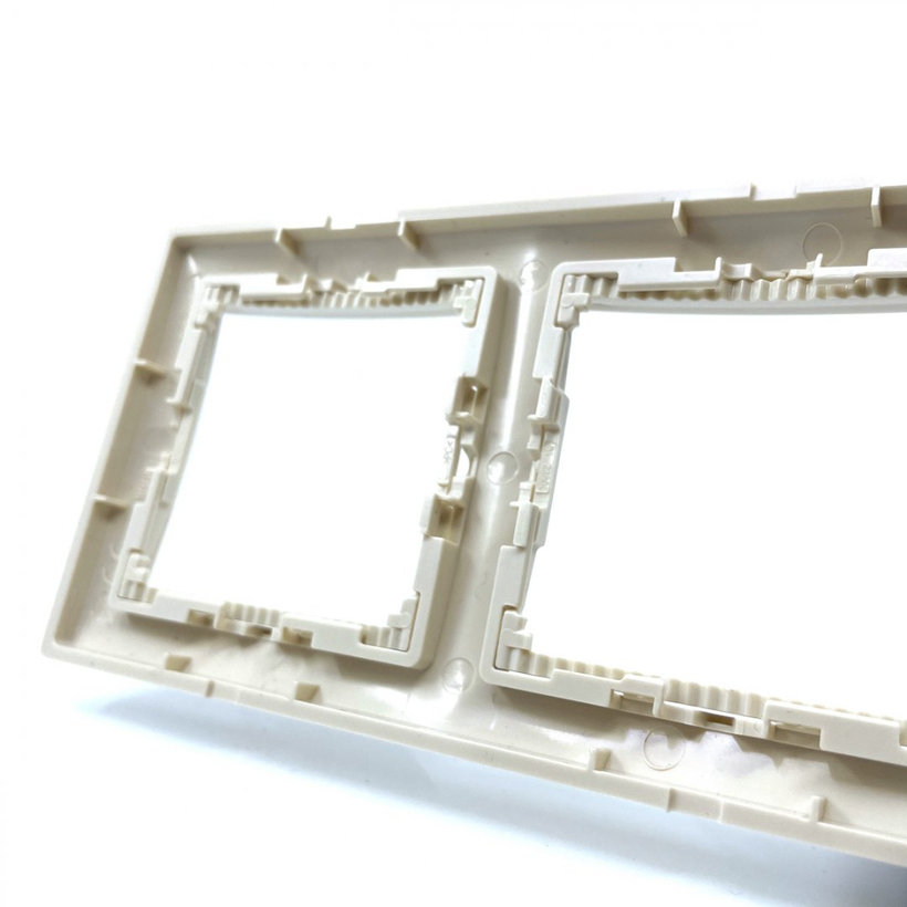 Valena 5 rámeček béžový