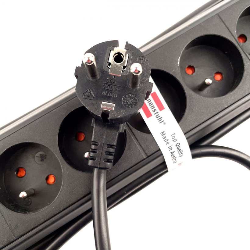 Přepěťová ochrana 6-zásuvková, černá 3m