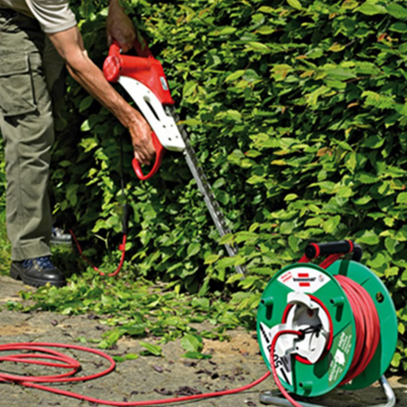 Prodlužovací kabel na bubnu zahradní 50m