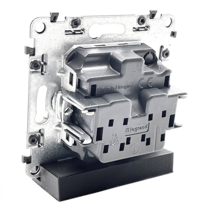 Valena LIFE 1-zásuvka bílá