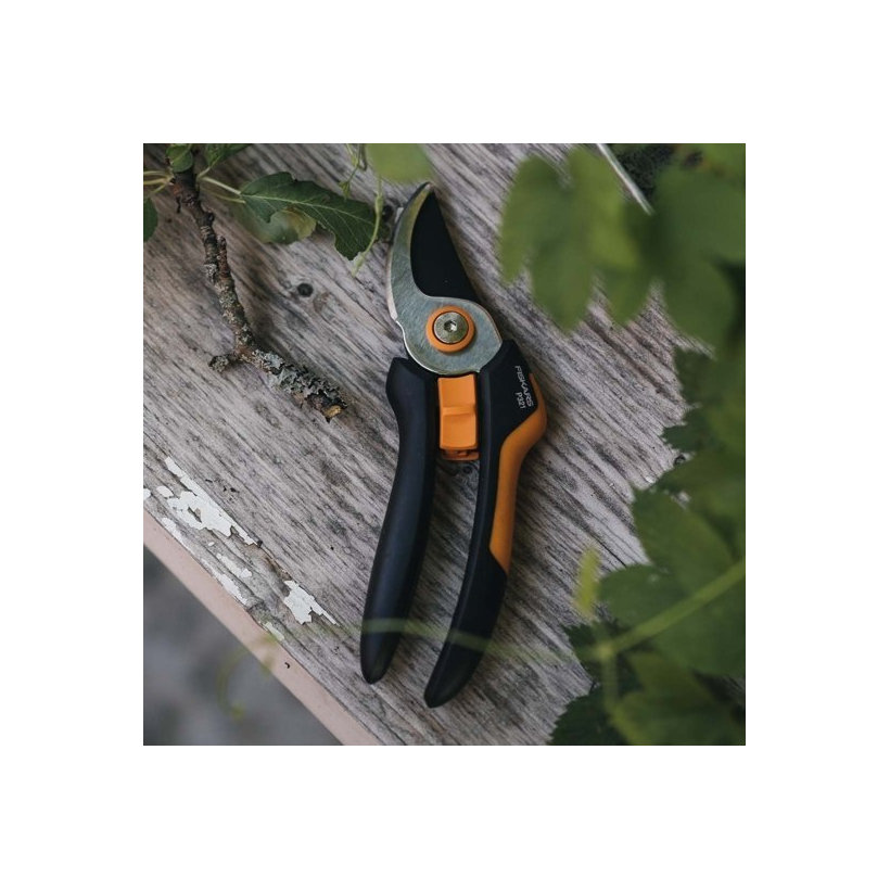 Dvoučepelové zahradní nůžky M