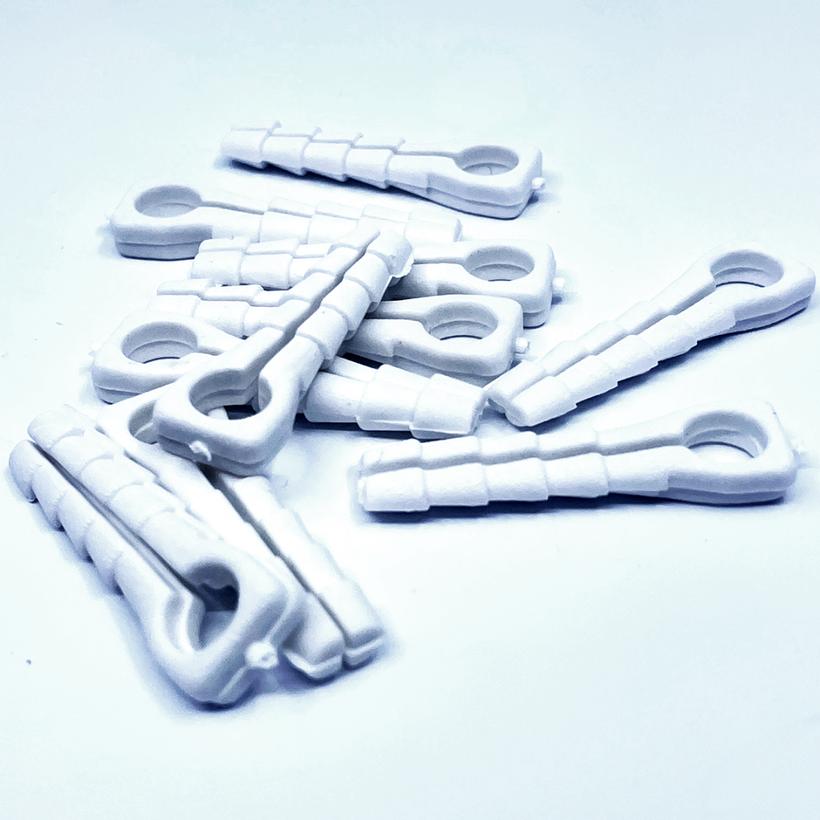 Hmoždinka na uchycení kabelu 8mm2