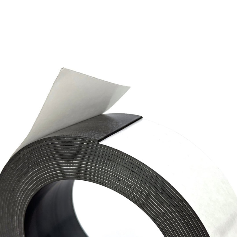 Páska magnetická - samolepící