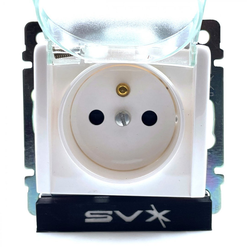 Valena zásuvka s krytem IP44 bílá