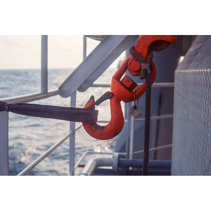 Otočný hák červený 5000kg