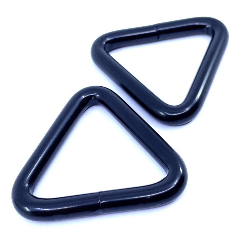 Trojúhelník svařovaný černý 4x25mm