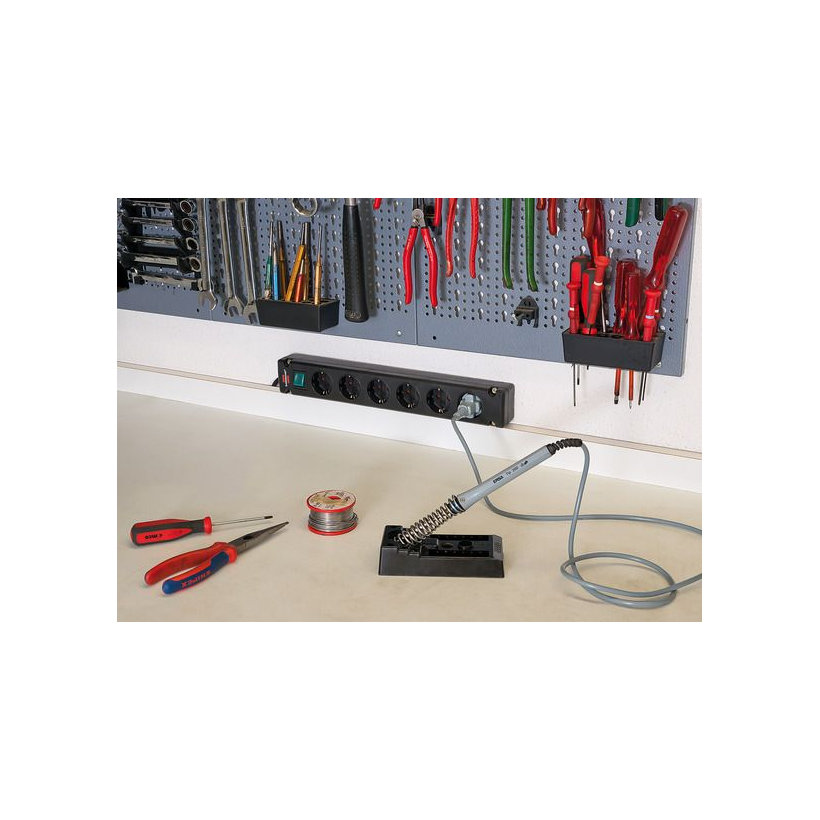 Prodlužovačka montovatelná BREMOUNTA 4 zásuvky s vypínačem černá bez kabelu