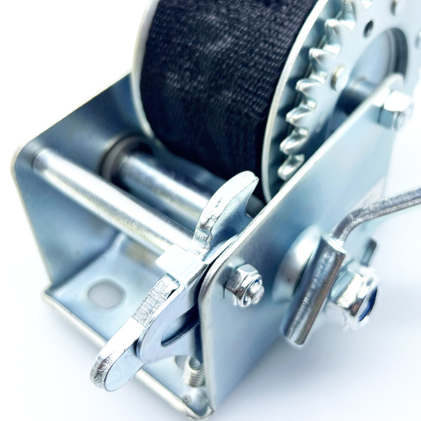 Ruční naviják s textilním pásem 900 kg