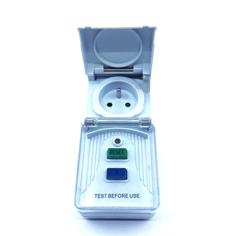 Zásuvkový adaptér s proudovým chráničem IP44 16A