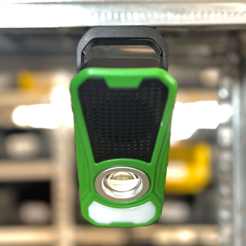 Akumulátorová ruční LED lampa s reproduktorem Bluetooth